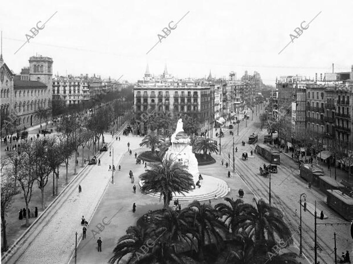 Barcelona, 1910 (CA.). Plaza de la Universidad